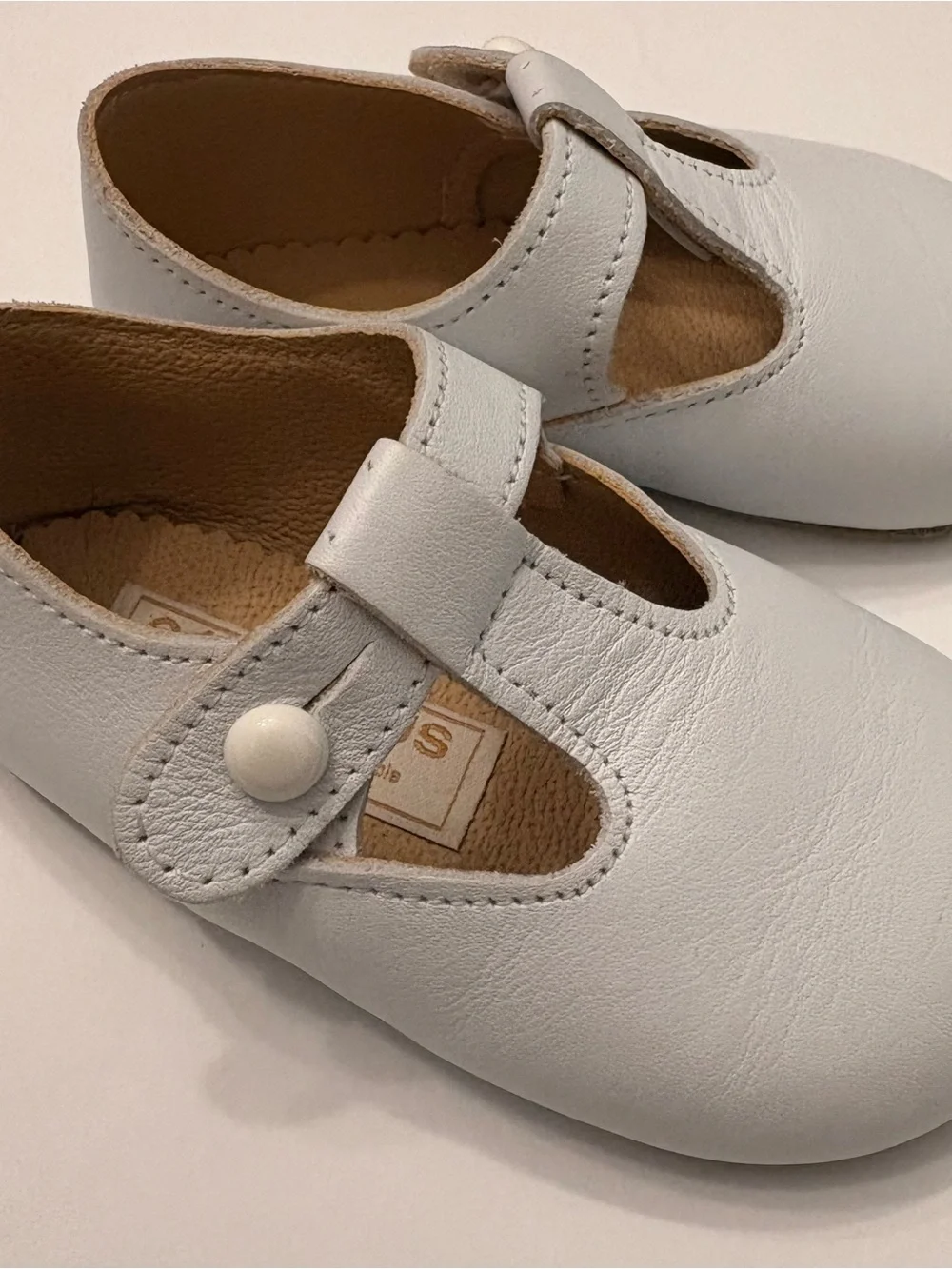 Early Days Made in England Leather Classic Toddler Mary Jane Shoes in White